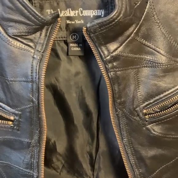 … - Picture 7 of 8